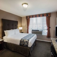 Отель Quality Inn & Suites Канада, Ванкувер - отзывы, цены и фото номеров - забронировать отель Quality Inn & Suites онлайн комната для гостей фото 2