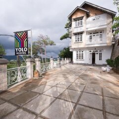 Отель Yolo Camping House Далат парковка