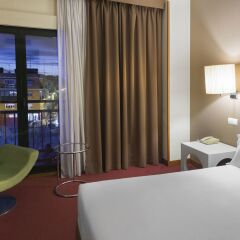 Отель Holiday Inn Madrid - Calle Alcala комната для гостей
