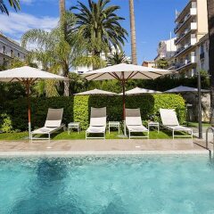 Отель Hôtel Le Canberra - Hôtels Ocre et Azur с домашними животными