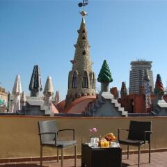 Отель Gaudi пляж