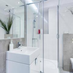 Отель Penguin Apartments Downtown Польша, Вроцлав - отзывы, цены и фото номеров - забронировать отель Penguin Apartments Downtown онлайн ванная фото 2