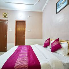 OYO 8494 Hotel NS Sheetal комната для гостей фото 4
