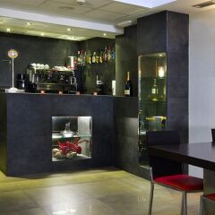 Отель SM Hotel Sant Antoni Испания, Барселона - - забронировать отель SM Hotel Sant Antoni, цены и фото номеров гостиничный бар