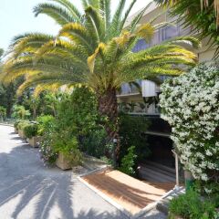 Отель MyNice MONT FLEURI