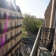 Отель Hôtel Elysa - Luxembourg Франция, Париж - 1 отзыв об отеле, цены и фото номеров - забронировать отель Hôtel Elysa - Luxembourg онлайн балкон