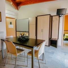 Hotel Quadrifoglio - Quadrifoglio Village Понтеканьяно фото 3