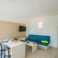 Апартаменты Holiday Centre Apartments детские мероприятия фото 2