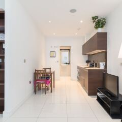Отель Modern 1BR Home in Kings Cross! 3 Guests Лондон фото 15
