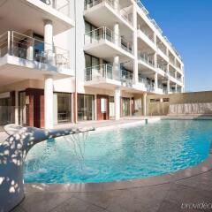 Отель Aparthotel Adagio Marseille Prado Plage бассейн фото 2