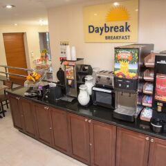 Отель Days Inn by Wyndham Jamaica / JFK Airport банкомат