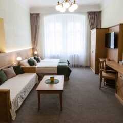 Апартаменты Karlova 25 Apartments комната для гостей