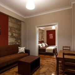Отель Ambrosia Suites & Aparts Греция, Афины - 2 отзыва об отеле, цены и фото номеров - забронировать отель Ambrosia Suites & Aparts онлайн комната для гостей фото 5