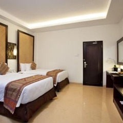 Отель Best Western Kuta Villa сейф в номере