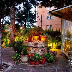 Отель Hostal Magnolia Испания, Льорет-де-Мар - отзывы, цены и фото номеров - забронировать отель Hostal Magnolia онлайн помещение для мероприятий фото 2