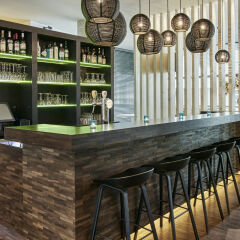 Отель Holiday Inn Express Mechelen City Centre Бельгия, Мехелен - отзывы, цены и фото номеров - забронировать отель Holiday Inn Express Mechelen City Centre онлайн гостиничный бар