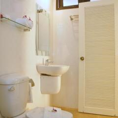 Отель The Click Guesthouse ванная