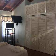 Отель Finest Accommodations Lord Nelson Way удобства в номере