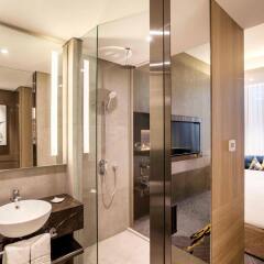 Отель Novotel Singapore on Stevens ванная