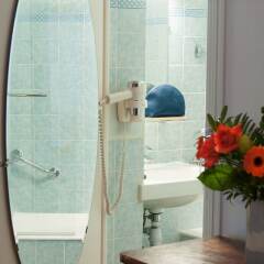 Hotel Eden Montmartre Париж ванная
