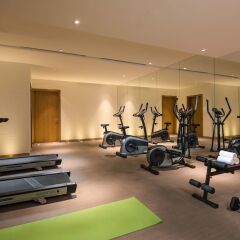 Отель Holiday Inn Kunshan Huaqiao фитнесс-зал