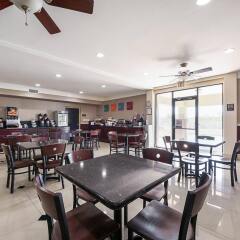 Отель Comfort Inn Kingsville Кингсвилль гостиничный бар