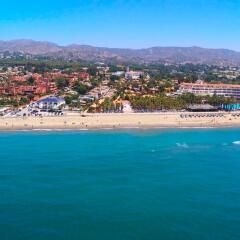 Отель Diverhotel Dino Marbella пляж