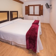 Отель Apartamentos Plaza Mayor Испания, Льянес - отзывы, цены и фото номеров - забронировать отель Apartamentos Plaza Mayor онлайн фото 2