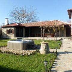 Отель Guest House Turkincha Болгария, Боженци - отзывы, цены и фото номеров - забронировать отель Guest House Turkincha онлайн