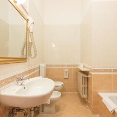 Отель Albergo Basilea Венеция ванная