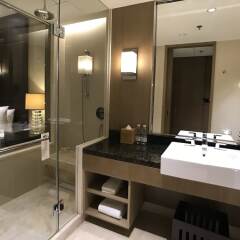 Courtyard By Marriott Kunshan Hotel ванная фото 2
