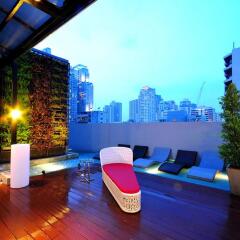 Отель Citrus Sukhumvit 13 by Compass Hospitality бассейн фото 2