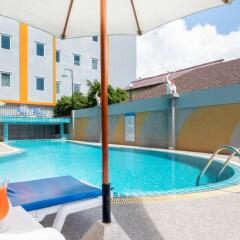 Chabana Kamala Hotel бассейн