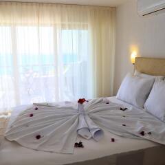Ceshme Plus Hotel Чешме в номере