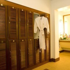 Отель Hilton Hawaiian Village Waikiki Beach Resort сейф в номере