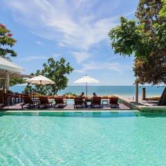 Baan Bayan Beach Hotel бассейн