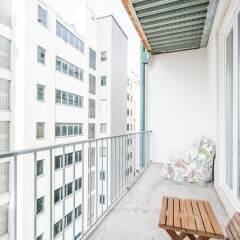 Отель Estrela Neoclassical Apt River View балкон