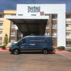 Отель Fairfield Inn & Suites by Marriott Albuquerque Airport городской автобус