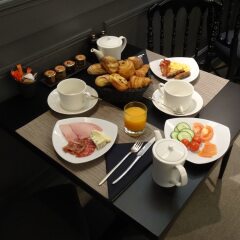 Отель Hôtel Claridge в номере фото 2