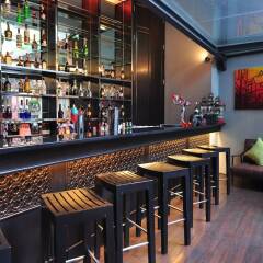 Отель Oakwood Residence Sukhumvit 24, Bangkok гостиничный бар