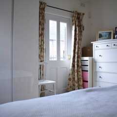 Отель 2 Bedroom Maisonette With Roof Terrace Sleeps 4 удобства в номере