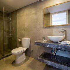 Апартаменты Blue Harbour Boutique Apartments ванная