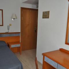 Hotel y Apartamentos Casablanca удобства в номере фото 2