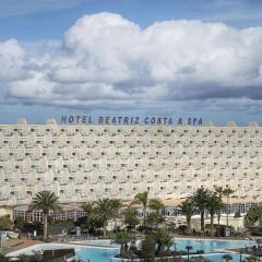 Hotel Beatriz Costa & Spa пляж