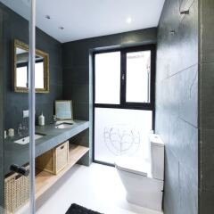 Отель DownTown Valencia Испания, Валенсия - отзывы, цены и фото номеров - забронировать отель DownTown Valencia онлайн ванная