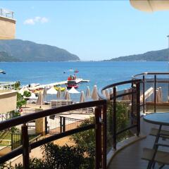 Cle Beach Boutique Hotel балкон