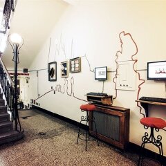 Sir Toby's Hostel интерьер отеля фото 5