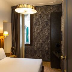 Отель Riva del Vin Boutique Hotel Италия, Венеция - отзывы, цены и фото номеров - забронировать отель Riva del Vin Boutique Hotel онлайн сейф в номере
