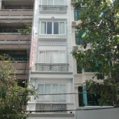 Lan Phuong Hotel