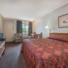 Отель Knights Inn Columbus Downtown комната для гостей фото 5